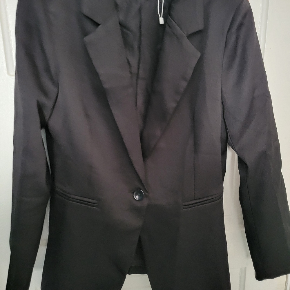 Black single button jacket